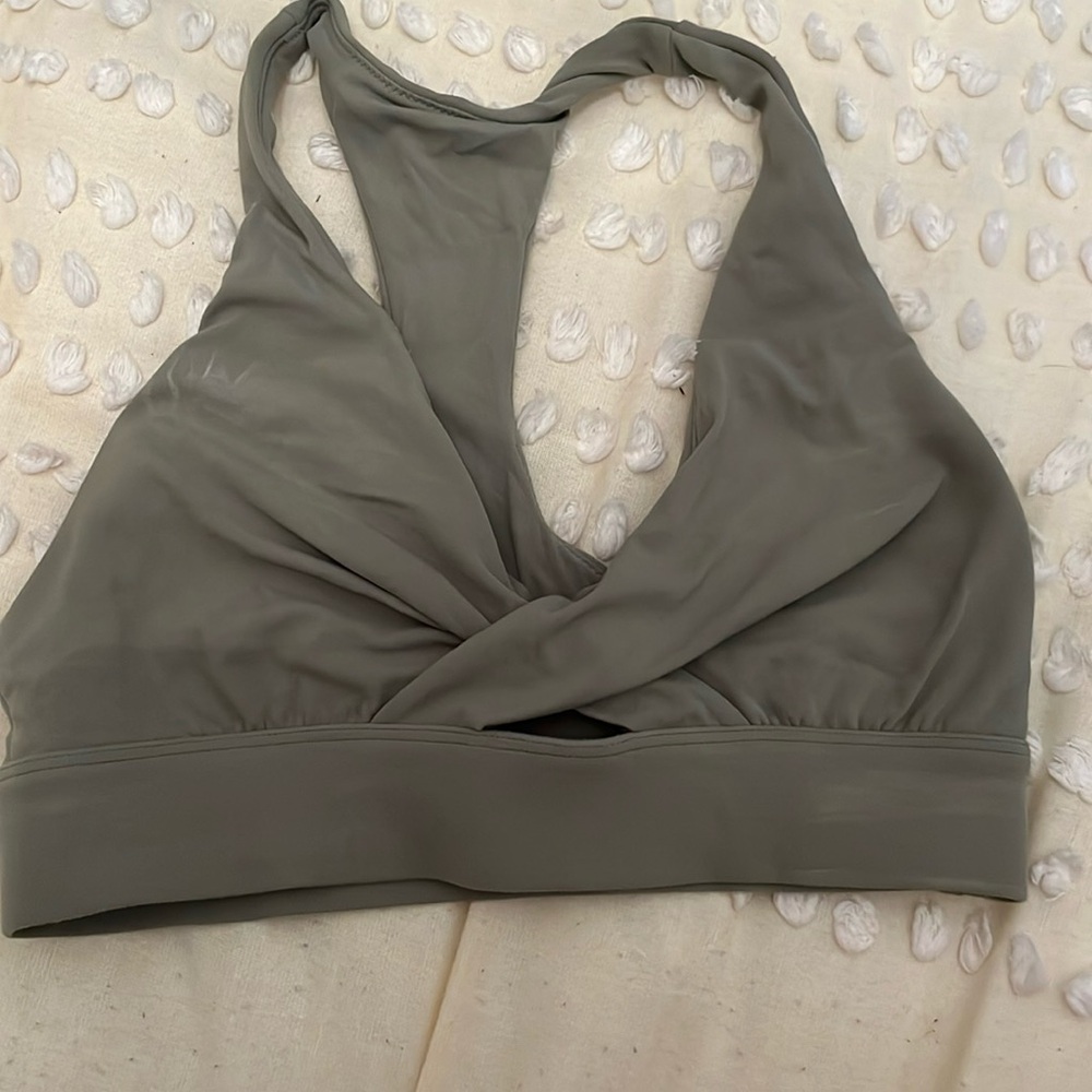 Green Lululemon Spirts Bra